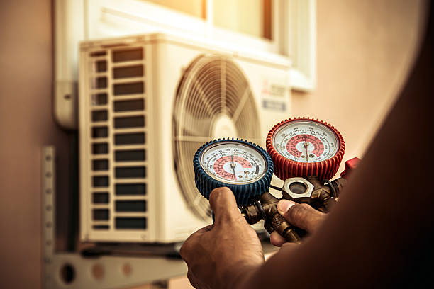 Professional Ac Installation technician working in Kings Park, VA